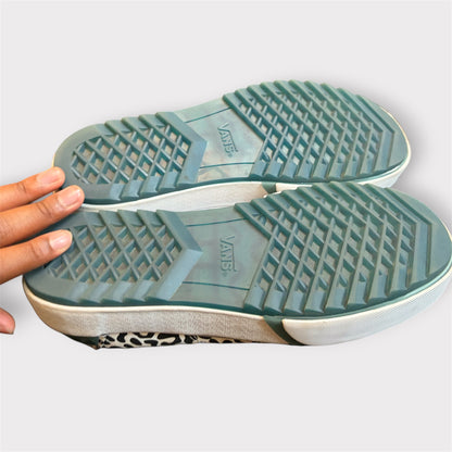 Pre-Loved – Color-Changing Vans Sneakers, Size 12W, 10.5M